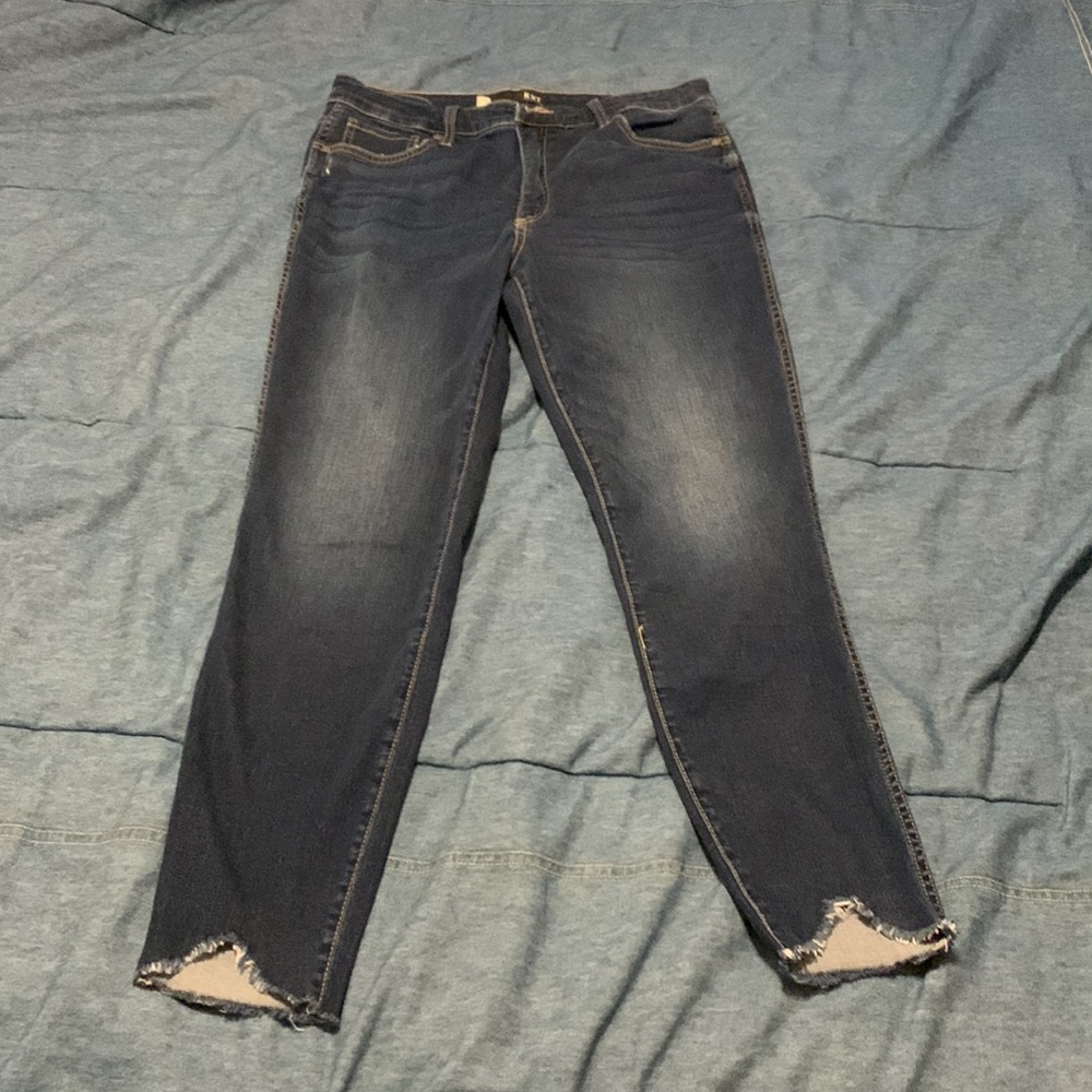 Kut blue skinny jeans with no distressing